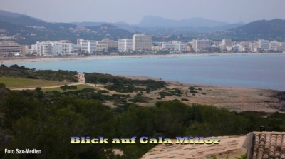Blick von El Castell auf Cala Millor